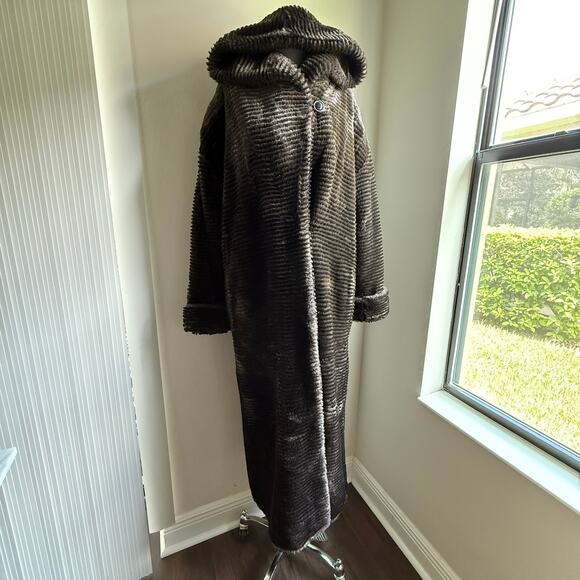 Norm Thompson Faux Fur Hooded Long Coat Brown Small Made in USA - Picture 5 of 13